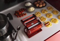 Marcato Atlas 150 Wellness Color Pastamachine - Rood -Merkloos Winkel 1200x815 19