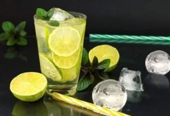 Merkloos 6 X Ice Ball Maker - Siliconen Dienblad Met Deksel - Makkelijk In Te Vullen, Te Gebruiken En Te Reinigen - 6 Ronde Ijsblokjes - Vaatwasmachinebestendig - Gebruik Voor Gin, Whisky & Cocktails - Zwart -Merkloos Winkel 1200x821 7