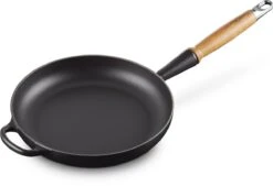 Le Creuset Koekenpan Signature Mat Zwart - ø 28 Cm / 2.6 Liter - Geëmailleerde Anti-aanbaklaag 14 Le Creuset Koekenpan Signature Mat Zwart - ø 28 Cm / 2.6 Liter - Geëmailleerde Anti-aanbaklaag -Merkloos Winkel 1200x823