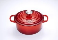 Le Creuset Signature Braadpan - 4,2 L - 24 Cm - Kersenrood -Merkloos Winkel 1200x839 6