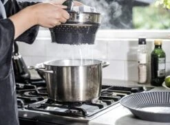 OMID HOME Vergiet - Vouwbaar - Inklapbaar - Grijs / RVS / En Te Gebruiken Als Stoominzet / Pastakoker Met Vergiet / Stoom Vergiet -Merkloos Winkel 1200x885 4