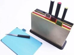 Joseph Joseph Folio Kunststof Snijplanken Set Met 4 Messen En Houder - Kunststof - Vaatwasserbestendig En Opbergkoffer En Gemakkelijk Toegankelijk Vaatwasmachinebestendig Antislip Groot Zilver -Merkloos Winkel 1200x889 6