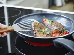 GreenPan Cambridge Hapjespan Met Deksel 24cm - Zwart - Inductie - PFAS-vrij -Merkloos Winkel 1200x899 18