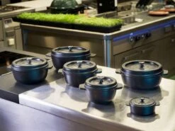 Cast Iron - Braadpan - Gietijzer - Met Deksel - Ø20x9cm - Zwart 5 Cast Iron - Braadpan - Gietijzer - Met Deksel - Ø20x9cm - Zwart -Merkloos Winkel 1200x899 39