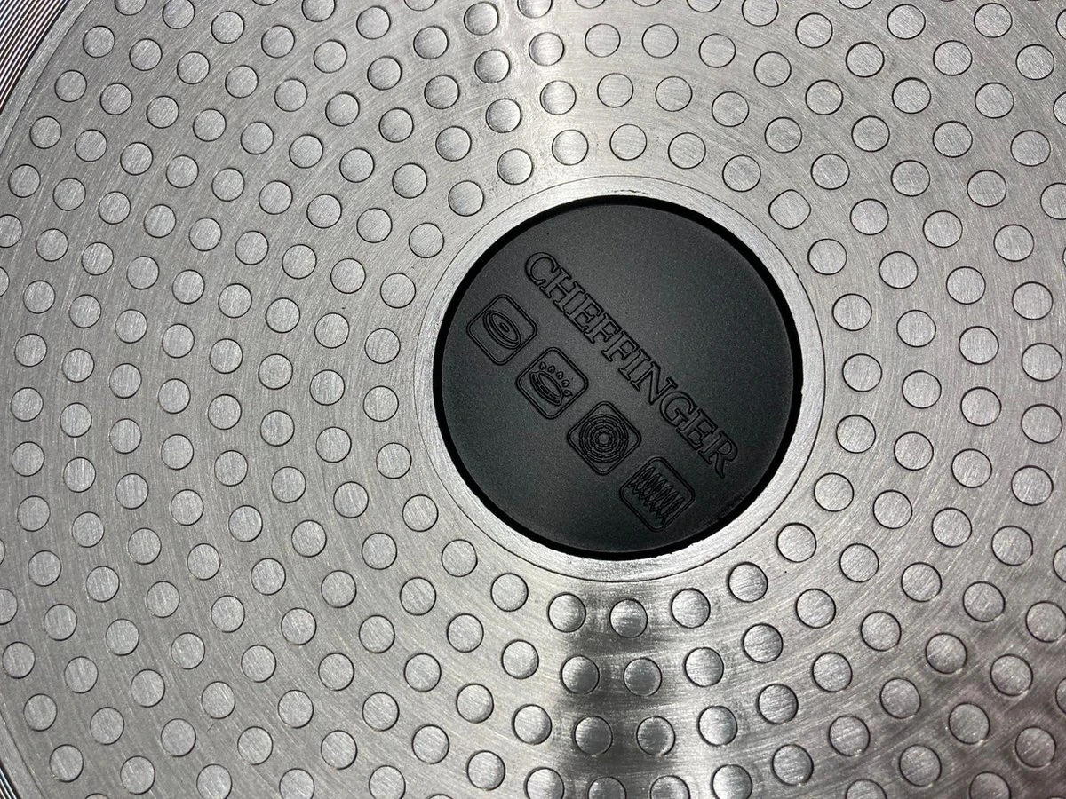 Chefflinger Wokpan - Antiaanbak - 32cm 4 Chefflinger Wokpan - Antiaanbak - 32cm - Afbeelding 4