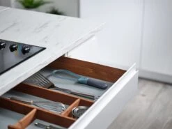 Joseph Joseph - Twist Whisk Sky -Merkloos Winkel 1200x900 208