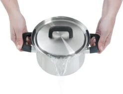 BK Flow Cool Pannenset - 4-delig – RVS Deksels - Veilig Afgietsysteem - Geschikt Voor Alle Warmtebronnen 26 BK Flow Cool Pannenset - 4-delig – RVS Deksels - Veilig Afgietsysteem - Geschikt Voor Alle Warmtebronnen -Merkloos Winkel 1200x912 1