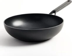 KitchenAid Classic Forged Aluminium Wok ø28cm - Zwart - Inductie - Anti-aanbak -Merkloos Winkel 1200x941