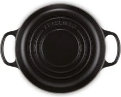 Le Creuset Broodpan Signature Mat Zwart - ø 24 Cm / 1.6 Liter -Merkloos Winkel 1200x964 29