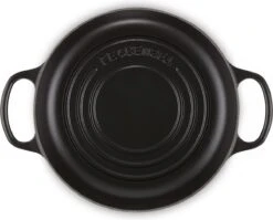Le Creuset Broodpan Signature Mat Zwart - ø 24 Cm / 1.6 Liter -Merkloos Winkel 1200x966 13