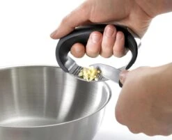 Leifheit ProLine Knoflookpers Knobi King - Rvs -Merkloos Winkel 1200x975 13