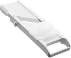 Benriner Keukenmandoline - Japans - 64mm - Kunststof 6 Benriner Keukenmandoline - Japans - 64mm - Kunststof -Merkloos Winkel 1200x983 5