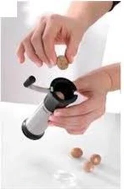 GEFU Nootmuskaatmolen - Laser Cut - RVS -Merkloos Winkel 787x1200 1