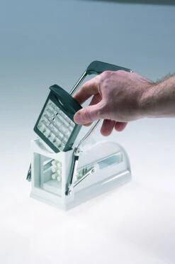 Westmark Sturdy Frietsnijder - Met Drie Messen - Wit -Merkloos Winkel 797x1200 3