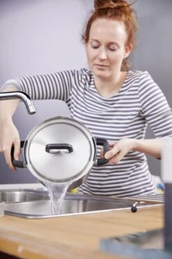 BK Flow Cool Pannenset - 4-delig – RVS Deksels - Veilig Afgietsysteem - Geschikt Voor Alle Warmtebronnen 31 BK Flow Cool Pannenset - 4-delig – RVS Deksels - Veilig Afgietsysteem - Geschikt Voor Alle Warmtebronnen -Merkloos Winkel 799x1200 14