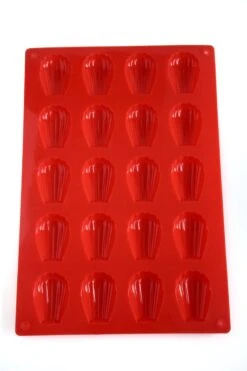 Merkloos Siliconen Madeleine Bakvorm - Antikleef - 20 Mini Madeleines - Bakvorm - Plooibaar - Madeleine - Siliconen - Energiezuinig - Herbruikbaar - Bakken -Merkloos Winkel 800x1200 103