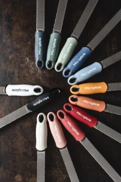 Microplane Rasp Premium Classic Mustard Yellow 9 Microplane Rasp Premium Classic Mustard Yellow -Merkloos Winkel 800x1200 51