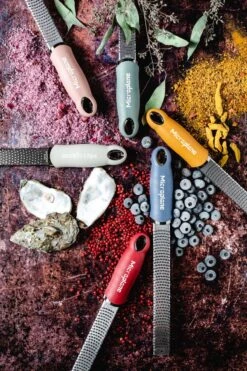 Microplane Rasp Premium Classic After Dark Grey 8 Microplane Rasp Premium Classic After Dark Grey -Merkloos Winkel 800x1200 81