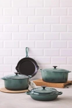 Le Creuset Braadpan Signature Ocean ø 26 Cm / 5.3 Liter -Merkloos Winkel 806x1200 1