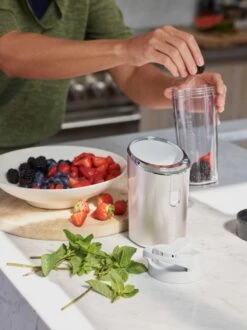 Cuisinart Cordless Blender RPB100E - Draadloze Blender To Go - Tot 8 Smoothies Draadloos - 450ml - Inclusief Drinkdeksel - Frosted Pearl -Merkloos Winkel 899x1200 41