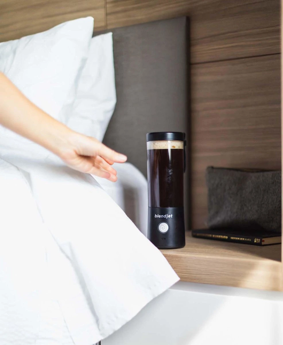 Blendjet 2 - Portable Blender - Blender To Go - Draadloze Blender - Draagbare Blender - Smoothie Maker - USB-C Oplaadbaar - 475 ML - Zwart 6 Blendjet 2 - Portable Blender - Blender To Go - Draadloze Blender - Draagbare Blender - Smoothie Maker - USB-C Oplaadbaar - 475 ML - Zwart - Afbeelding 6